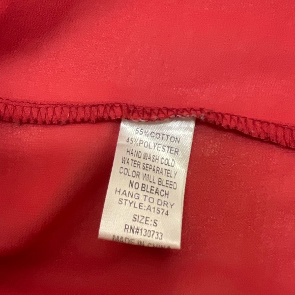 Umgee Deep V-Neck Red Balloon Sleeve Babydoll Top.  Size Small. - Picture 5 of 10